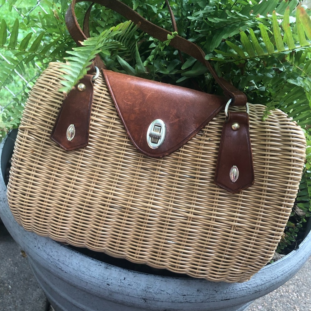 Vintage wicker basket purse